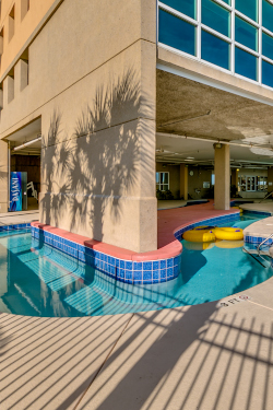 Bahama Sands Pool